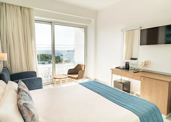 Gaia Sun N Blue Hotel